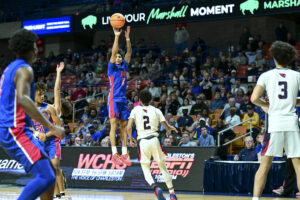 Young's 3-pointer in overtime lifts Morgantown over Spring Mills to win 3rd-straight state title